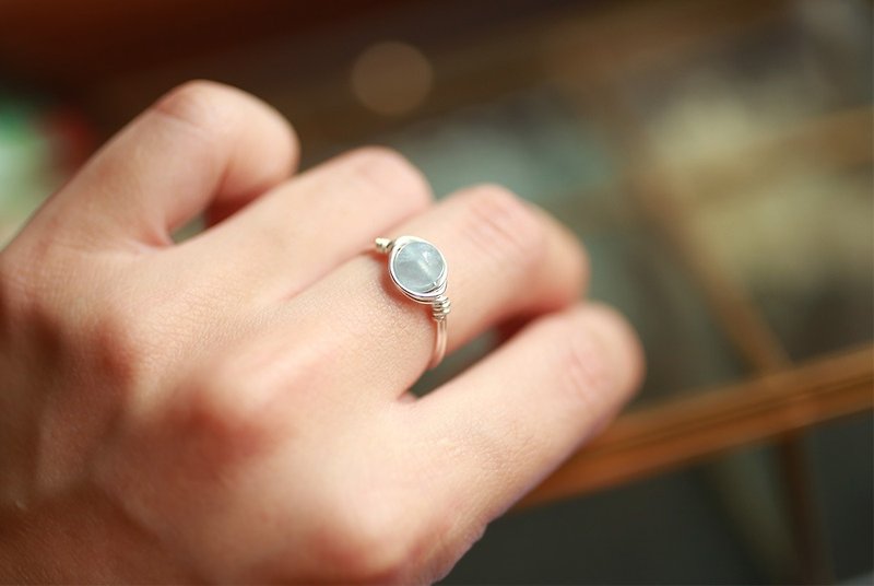 限时买一送一优惠-3月诞生石 6mm海蓝宝线戒 (银色铜线) 粉蓝 - 戒指 - 宝石 蓝色