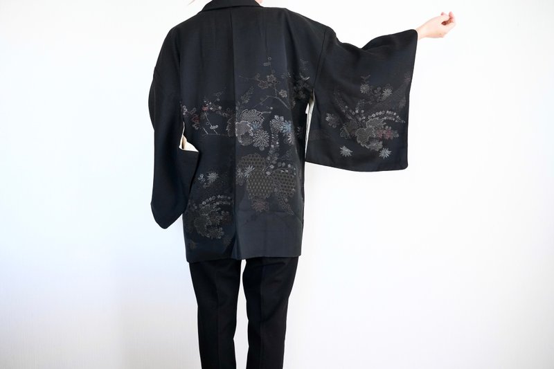 Black Kimono, glitter kimono, vintage kimono, kimono jacket, Japanese kimono - 女装休闲/机能外套 - 丝．绢 黑色
