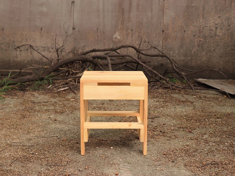 再生小方椅 - 椅子/沙发 - 木头 