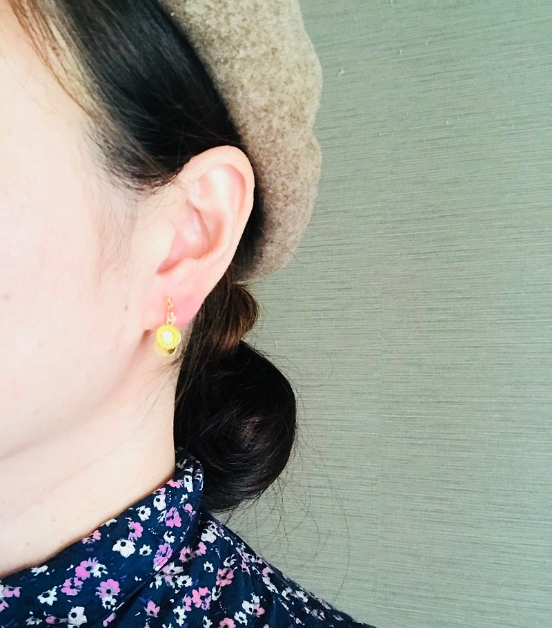 2way   Vivid Pink ×  Yellow  Earrings - 耳环/耳夹 - 绣线 黄色
