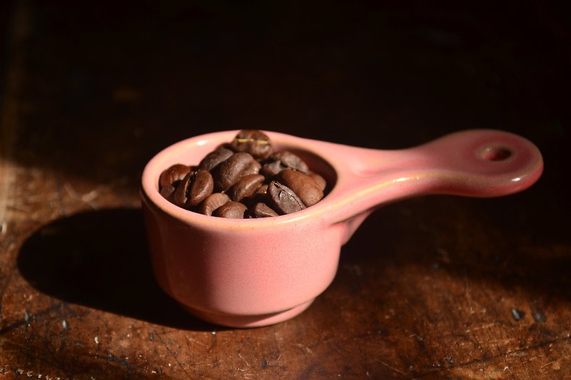 唇蜜粉咖啡豆勺  手冲滤杯 咖啡滤杯 咖啡滤器 - 咖啡杯/马克杯 - 陶 粉红色
