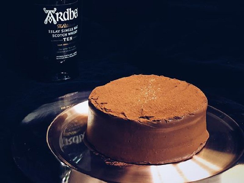 Ardbeg泥煤威士忌太妃生巧克力蛋糕 6寸 生日 礼物(限周一到货) - 蛋糕/甜点 - 新鲜食材 黑色