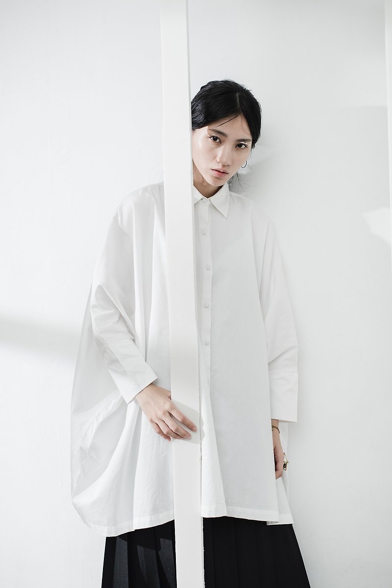 JUBY CHIU / 白色宽版 窗框OVERSIZE衬衫 - 洋装/连衣裙 - 其他材质 黑色