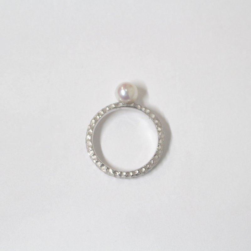 アコヤパールの土目リング Silver色 - 戒指 - 宝石 灰色