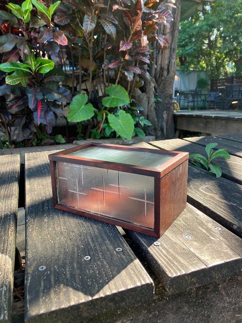 十字花复古玻璃桧木盒 胡桃木色 - 收纳用品 - 木头 