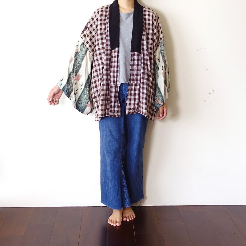 BajuTua /古着/ 咖啡色格纹拼布 双色和服外套 haori kimono - 女装休闲/机能外套 - 聚酯纤维 咖啡色
