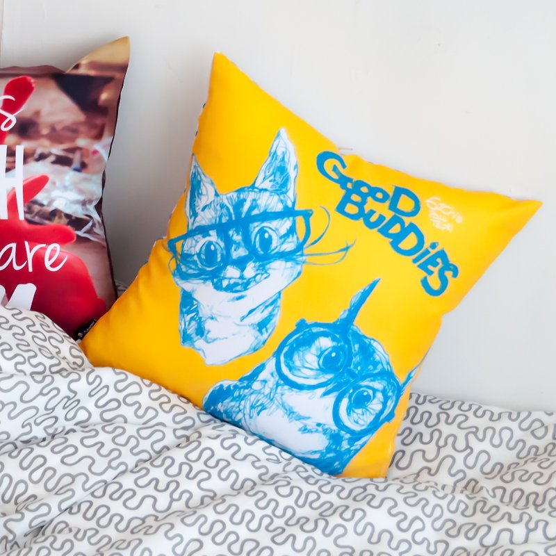 GOOD BUDDIES─猫猫猫头鹰 - 抱枕 居家布置 摆设 礼物 - 枕头/抱枕 - 聚酯纤维 黄色