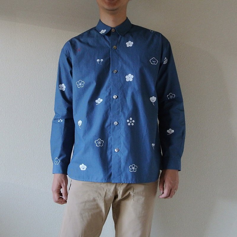 メンズ・ギンガムチェックシャツブルー　梅家紋 - 男装衬衫 - 棉．麻 蓝色