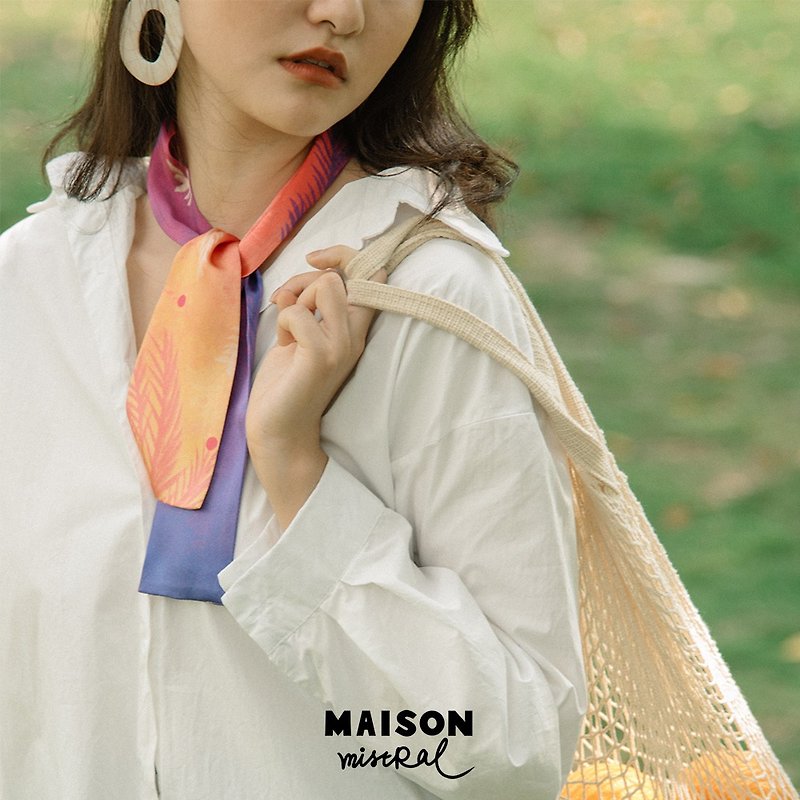 Maison Mistral 艺术家原创插画光影系列  椰林晚霞真丝长丝巾 - 丝巾 - 丝．绢 紫色