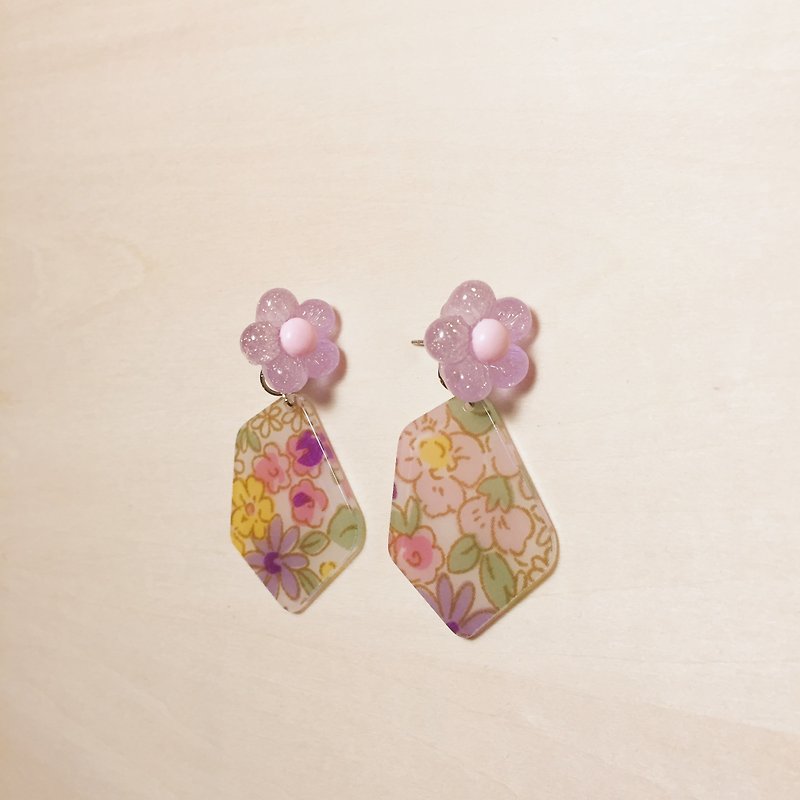 复古粉紫花花布可拆式耳环 - 耳环/耳夹 - 树脂 紫色