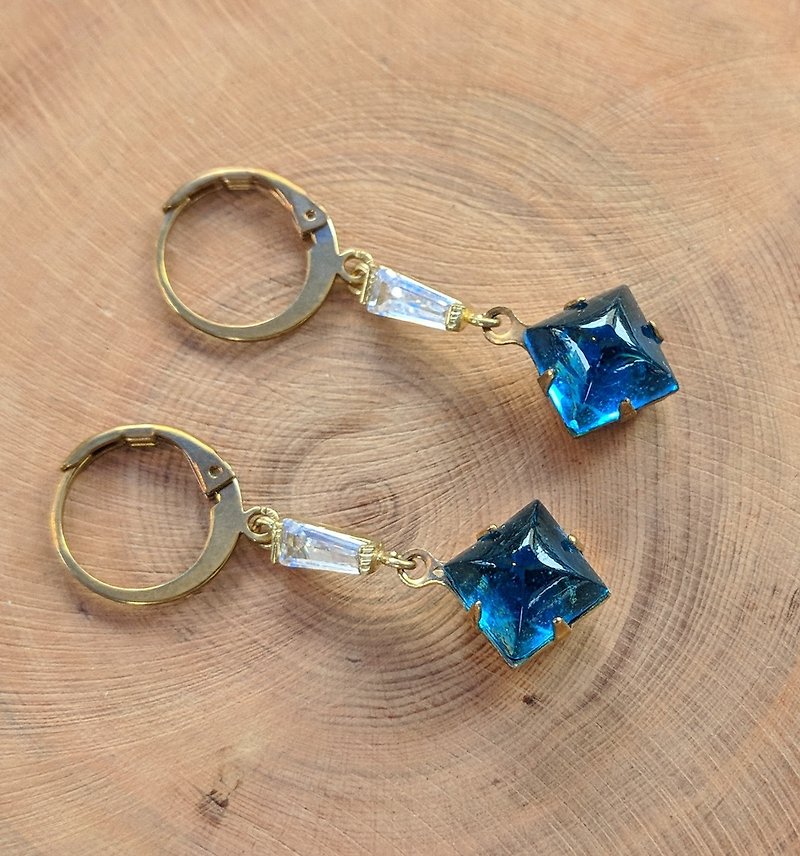 海蓝玻璃锆石黄铜耳环 - 耳环/耳夹 - 玻璃 蓝色