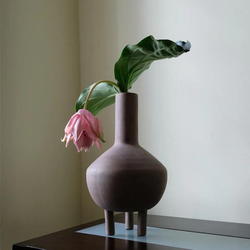 Duck Vase Fat - 陶 花器 - 花瓶/陶器 - 陶 卡其色