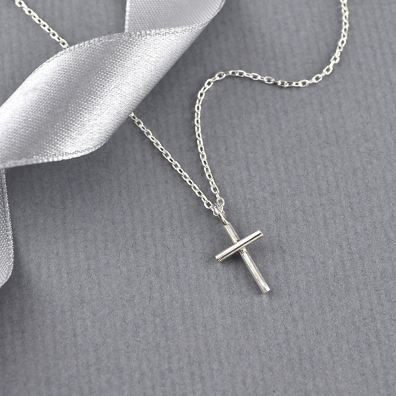 圆线十字架项链 925纯银 - 项链 - 纯银 银色