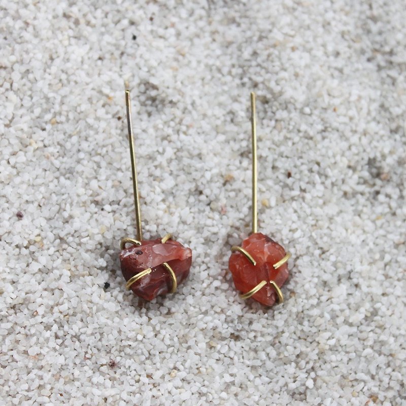 简约红玛瑙原矿黄铜柱耳环 - 925纯银耳针 - 耳环/耳夹 - 宝石 红色