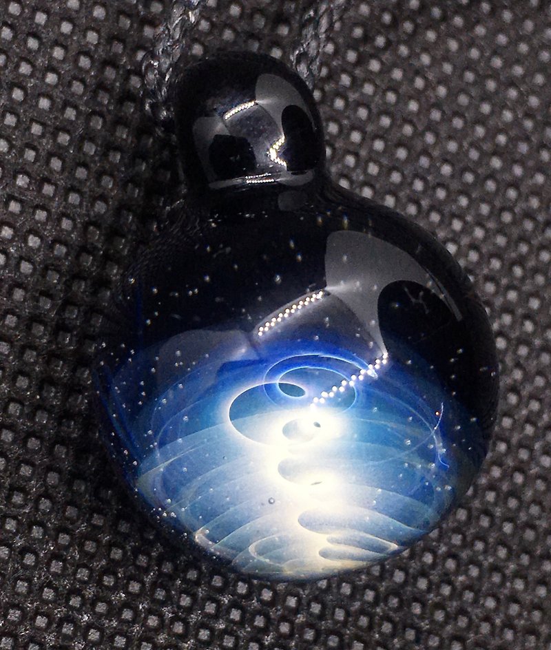 boroccus 宇宙 星雲模様 耐熱 ガラスペンダント - 项链 - 玻璃 黑色