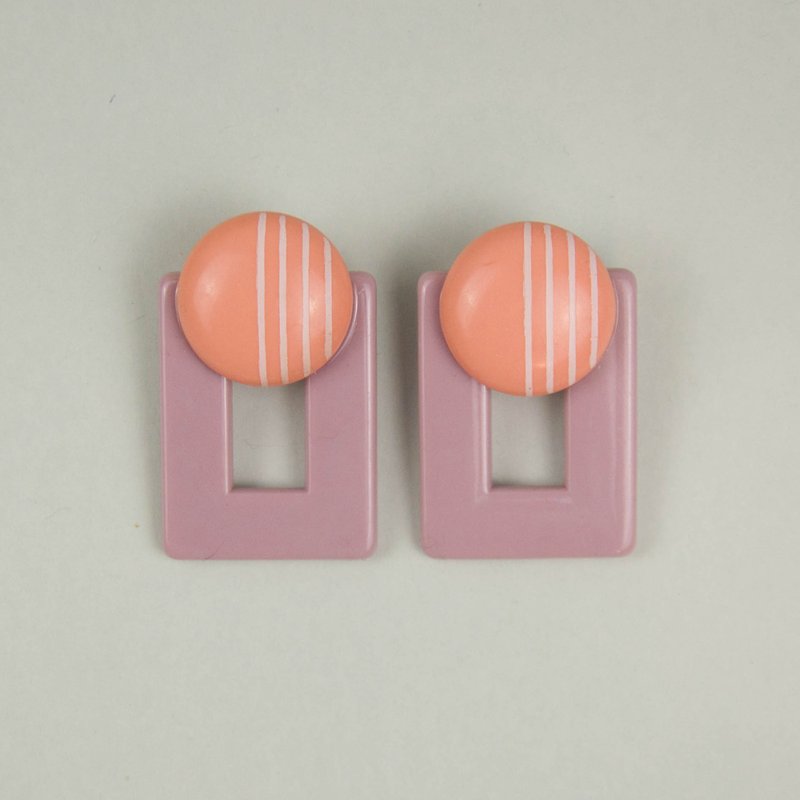 摩登条纹灰粉方形耳环 - 耳环/耳夹 - 压克力 粉红色