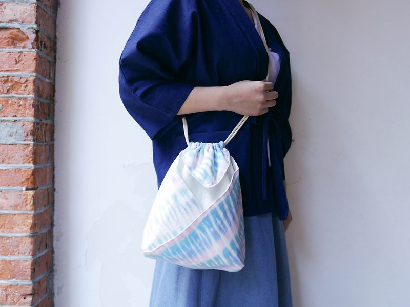: 粉岚 : 日式和服包 水桶包 侧背包 斜背包 手染 渲染 礼物 - 侧背包/斜挎包 - 棉．麻 粉红色