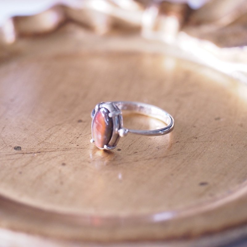 斑彩石 手工纯银戒指 彩斑菊石 Ammolite sterling silver ring - 戒指 - 半宝石 红色