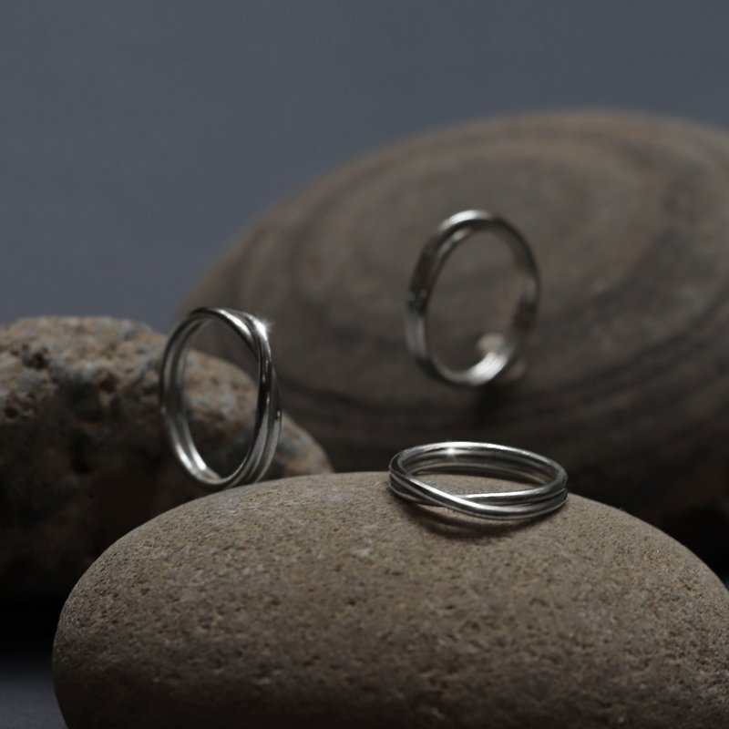 Möbiusband I 纯银无垠戒指 - 戒指 - 纯银 银色