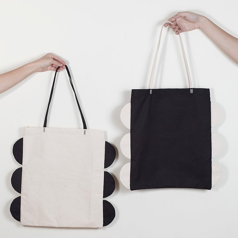 Tote bag semicircle patchwork style white and black color - 手提包/手提袋 - 其他材质 白色