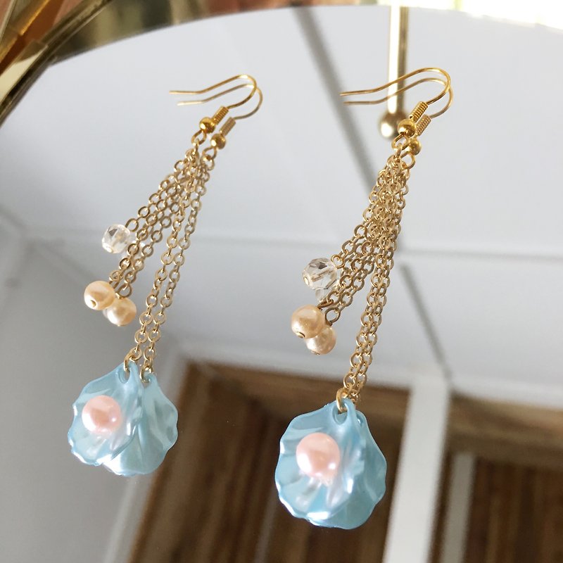 Shellfish and chain earrings vol.4 - 耳环/耳夹 - 塑料 蓝色