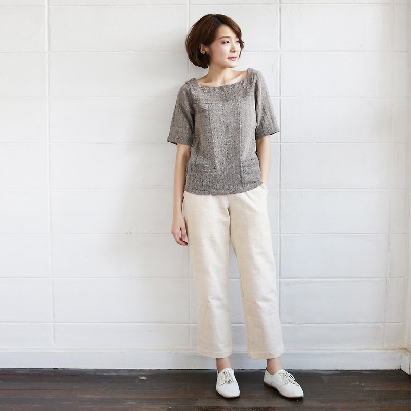 Square neck Short Sleeve blouses with Little Pockets Botanical Dyed Cotton Brown Color - 女装上衣 - 棉．麻 