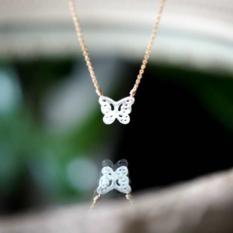 白蝶貝のバタフライフィリグリーネックレス　Ivanna - 项链 - 宝石 白色