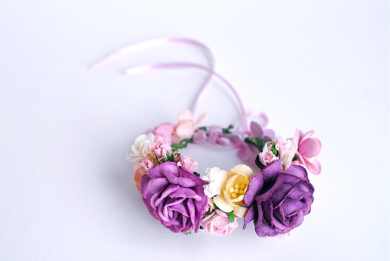 Paper Flower, purple, pale pink corsage, Wedding, greenery, Cardinal purple roses and some small flowers (middle are size 4.5 cm.) Handmade - 胸针 - 纸 紫色