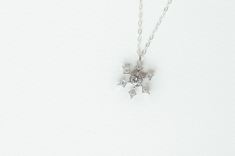Snowflake Nacklace