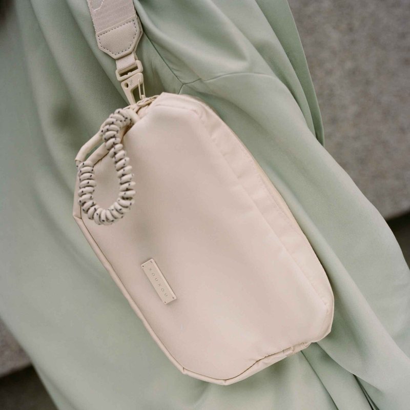 XOUXOU / CROSSBODY BAG机能斜背包-白色Chalk - 侧背包/斜挎包 - 尼龙 白色