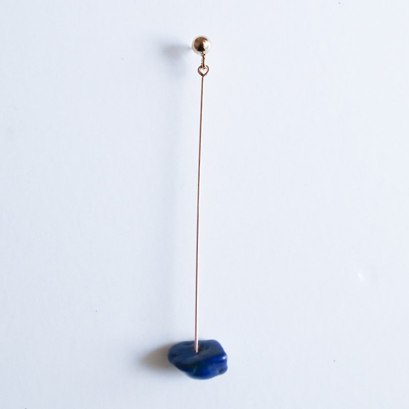 垂吊雨滴耳針 (一粒)【PINKOI EXCLUSIVE】LIMITED BLUE - 耳环/耳夹 - 石头 蓝色