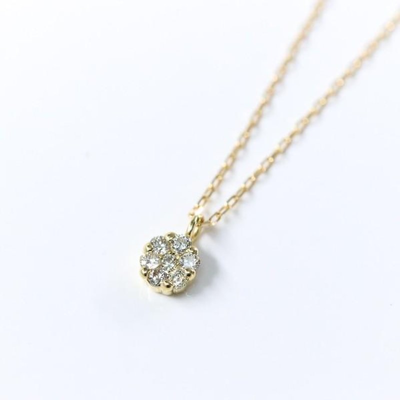 数量限定 永遠不変　K18金 天然ダイヤモンドのフラワーネックレス 4月誕生石 - 项链 - 宝石 金色
