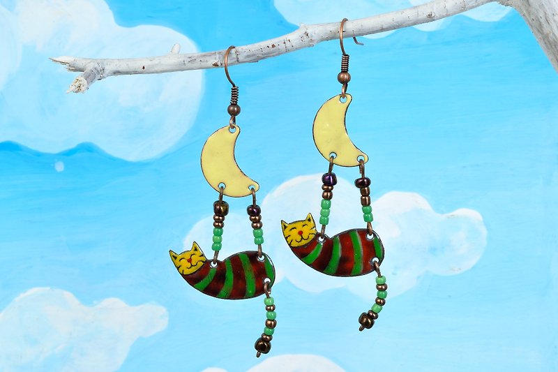 Green Cat Earrings, Enamel Cat Earrings, Cat And Moon, Striped Cat, Tabby Cat, Lucky Cat, Fortune Cat Earrings, Cat Jewelry, Striped Earrings,Moon, - 耳环/耳夹 - 珐琅 绿色