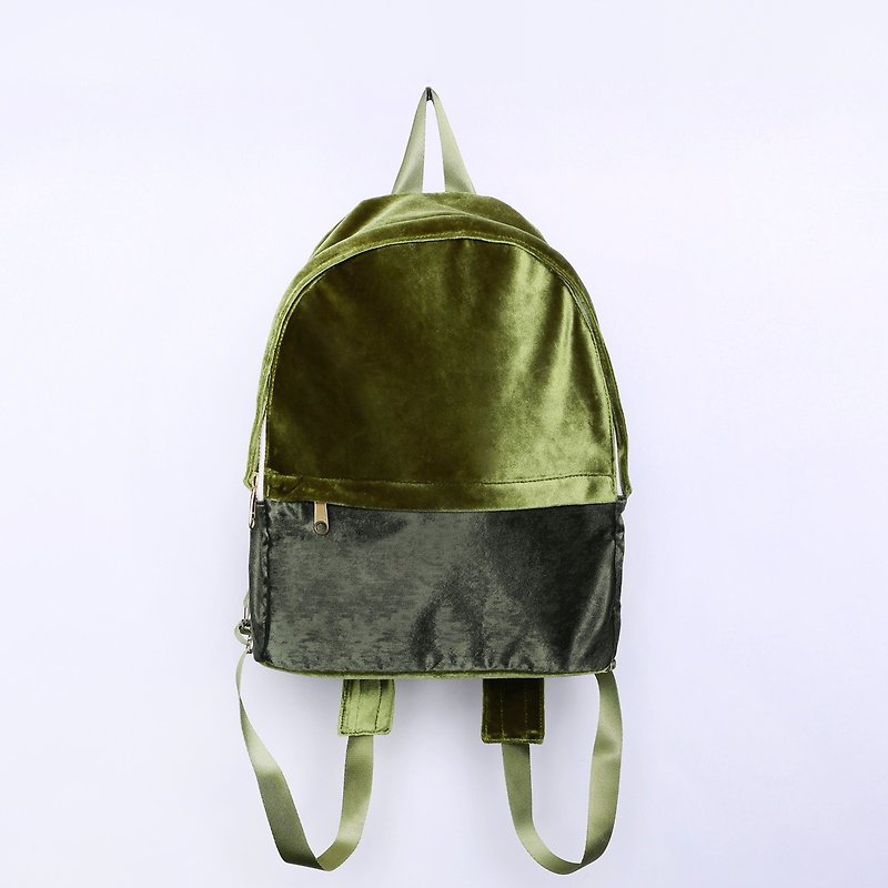 【Mell】简约 丝绒拼接 背包／双肩包 绿 - 侧背包/斜挎包 - 其他材质 绿色