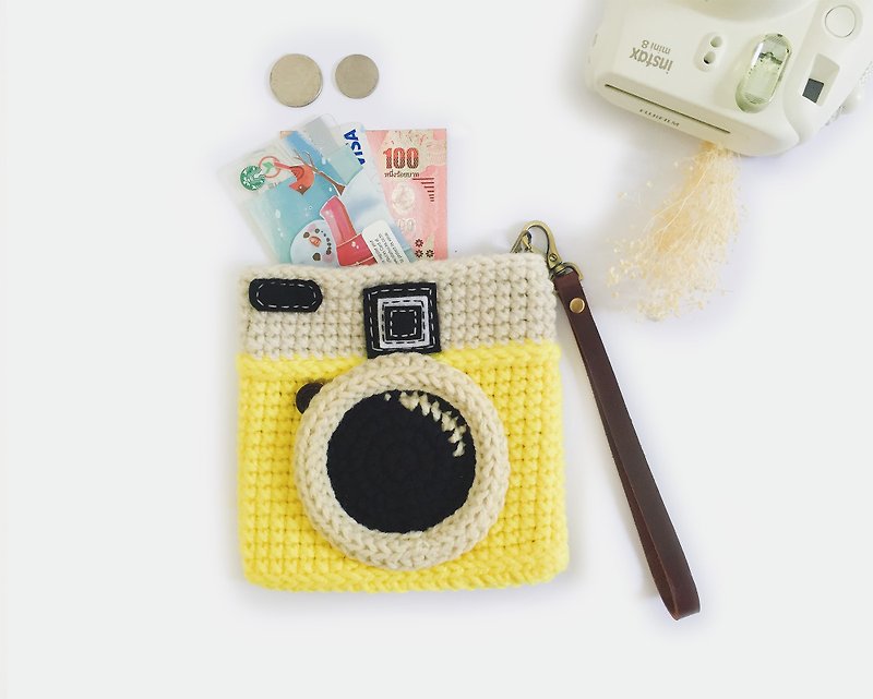 Crochet Lomo Camera Coin Purse/ Pastel Yellow Color - 零钱包 - 纸 黄色