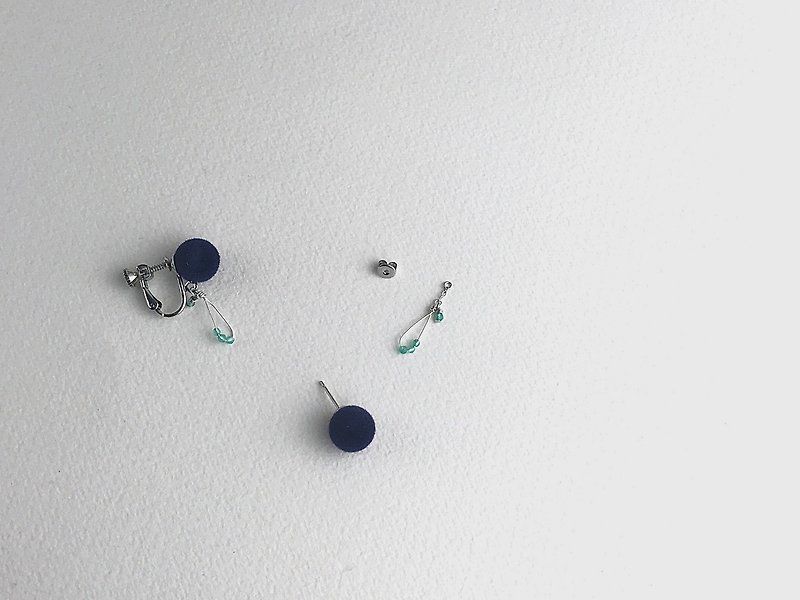 Bolo Clip-on earrings or Pierced earrings : Silver color - 耳环/耳夹 - 宝石 蓝色