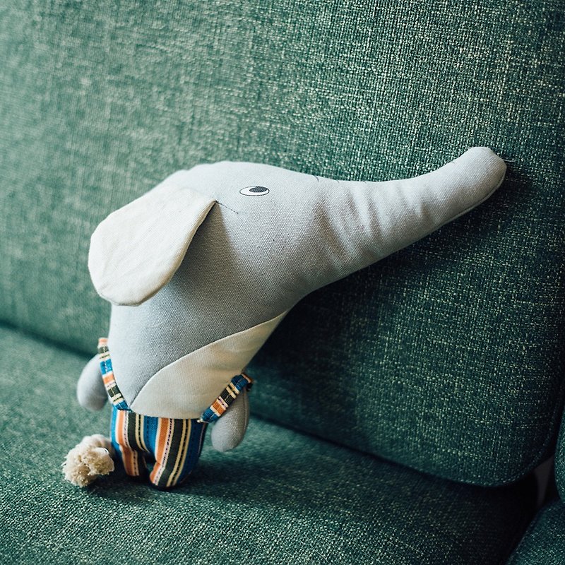 【尾巴与我】森林动物填充玩具 大象芬利 - 玩具 - 棉．麻 多色
