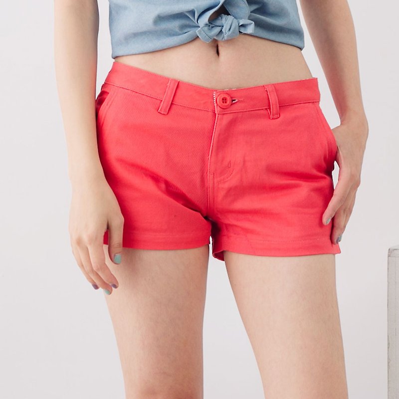 饱和纯色弹性斜插口袋低腰合身短裤-梅红色 - 女装短裤 - 棉．麻 红色