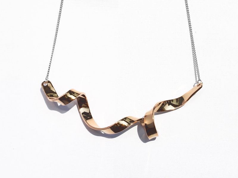 扭纹丝带项链 | 18K玫瑰金 - 项链 - 其他金属 金色