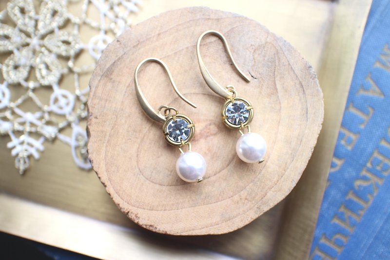 古典珍珠-水钻 珍珠 黄铜耳环-针式 夹式 - 耳环/耳夹 - 其他金属 
