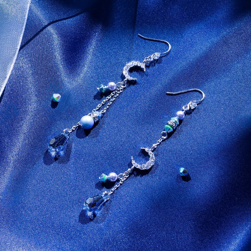 【月神·阿提米丝】 切面银蓝水滴水晶不对称月亮耳环 母亲节礼物 - 耳环/耳夹 - 水晶 蓝色