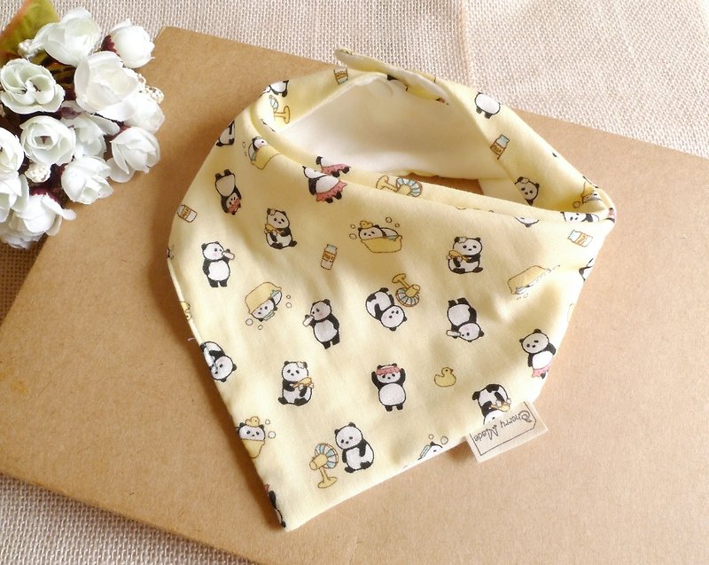 三角口水巾-洗澡小猫熊(粉黄) - 围嘴/口水巾 - 棉．麻 黄色