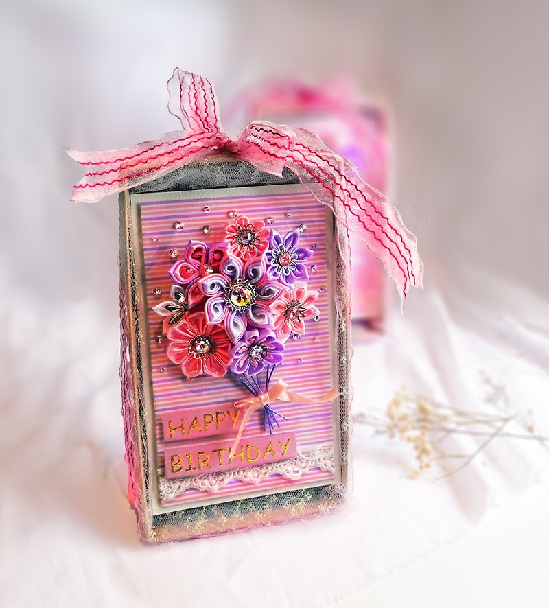 生日惊喜 缎带永生花束立体卡片 手工卡片 礼盒(生日卡、母亲节) - 卡片/明信片 - 植物．花 粉红色