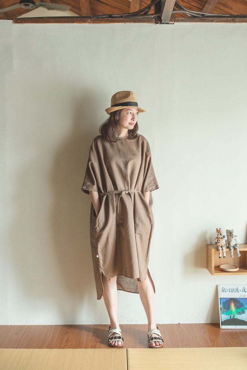 台湾山羊棉麻洋装棕色 - 洋装/连衣裙 - 棉．麻 卡其色