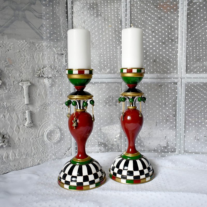 Alice wooden candlesticks, red with black and white check, in Mackenzie style - 灯具/灯饰 - 木头 多色