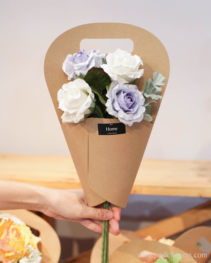 Blue Roses Paper Cone for Home Decoration - 木工/竹艺/纸艺 - 纸 蓝色