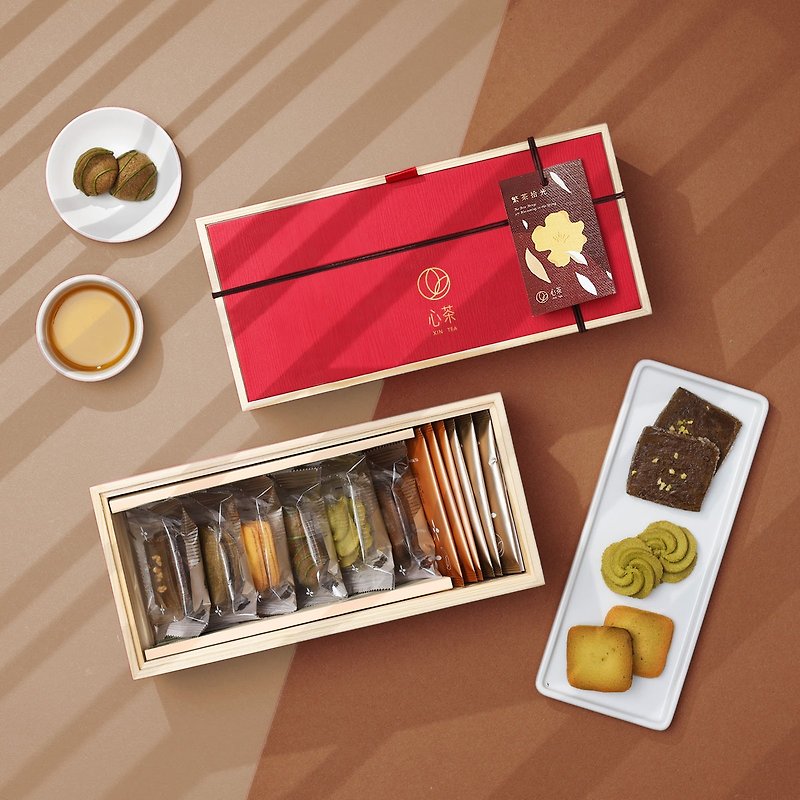 茶点礼盒 | 松木精装 茶饼x茶叶12入 金箔焙茶饼&包种茶恋人饼 - 手工饼干 - 新鲜食材 粉红色