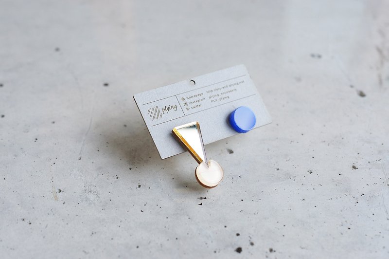 PIN!ピアス/GOLD×BLUE - 耳环/耳夹 - 木头 蓝色