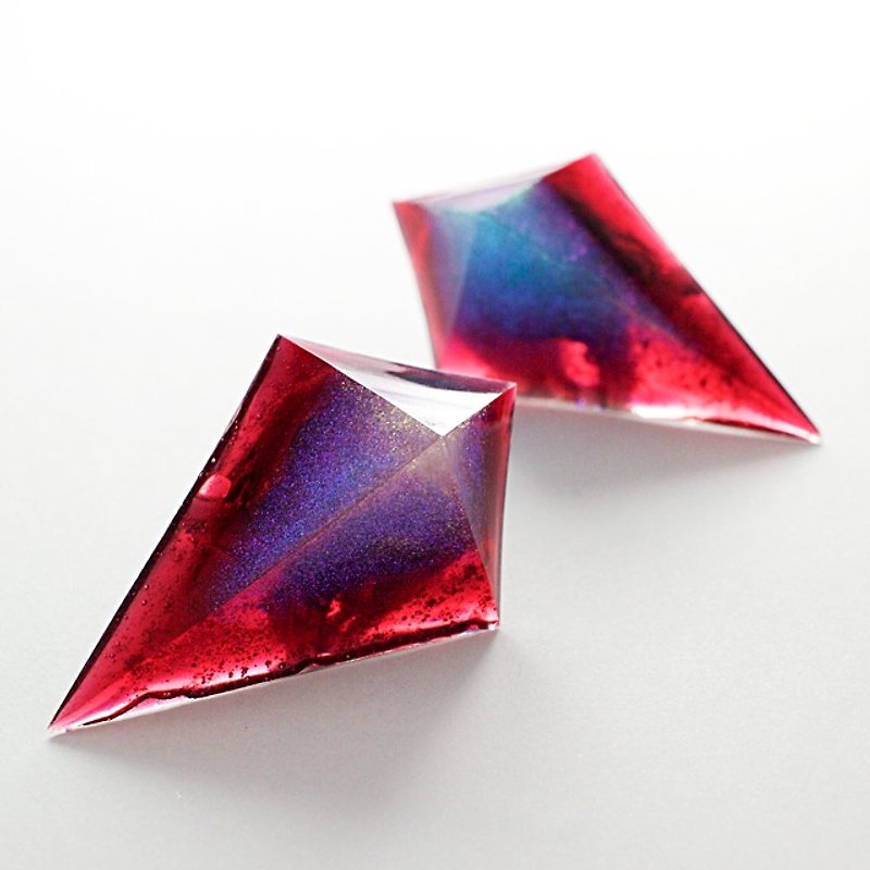 鋭角ピラミッドイヤリング(ザクロジュース) - 耳环/耳夹 - 其他材质 红色