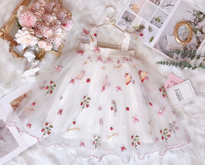 草莓蛋糕小花裙洋装 - 童装裙 - 其他人造纤维 
